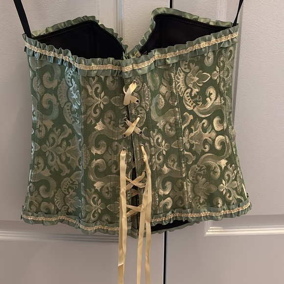 NEW - Brocade Corset/Bustier w/ flexible
Boning - Satin Ribbons - Picture 2 of 7